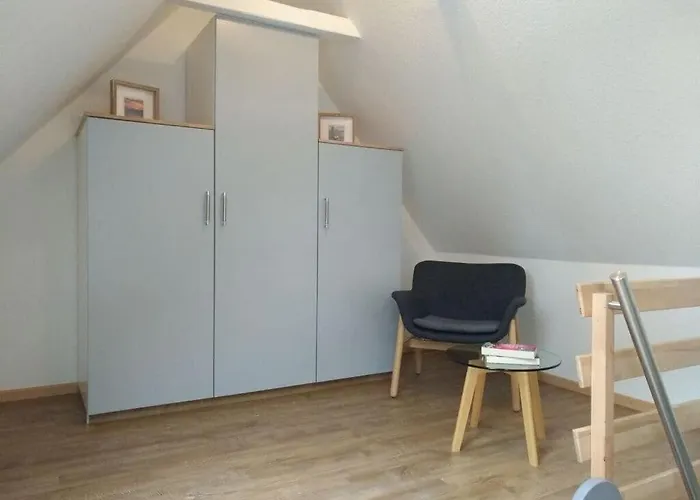 Detached Kasch * Soderstorf